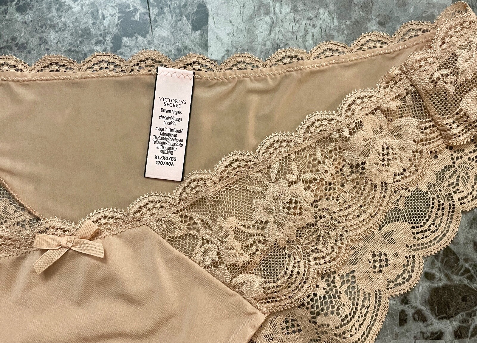 VICTORIA’S SECRET DREAM ANGELS XL NUDE SATIN SMOOTH FLORAL LACE CHEEKINI PANTIES
