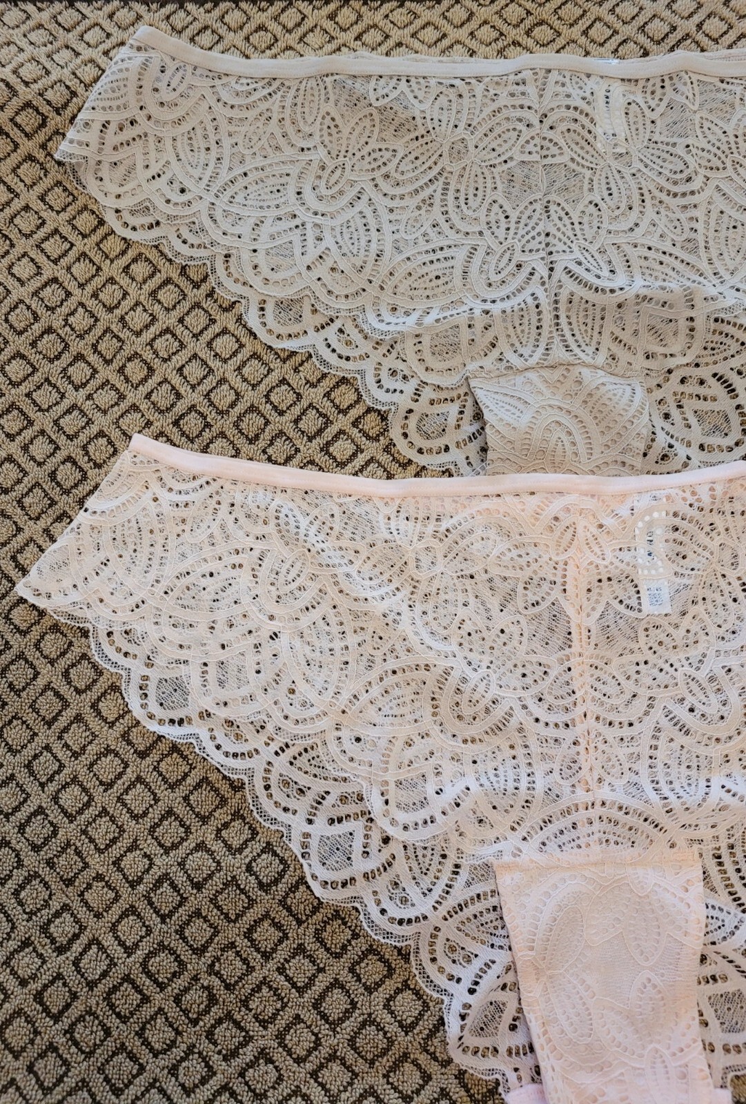 XL OLD NAVY SeXy Lace 1 Beige 1 Pink Oyster Cheeky Underwear Panties NWT