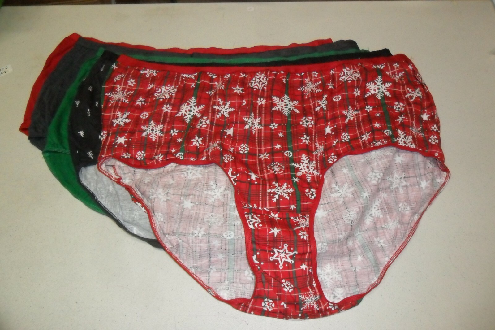COMFORT CHOICE PANTIES, SIZE 10, (ID#3188992-143)