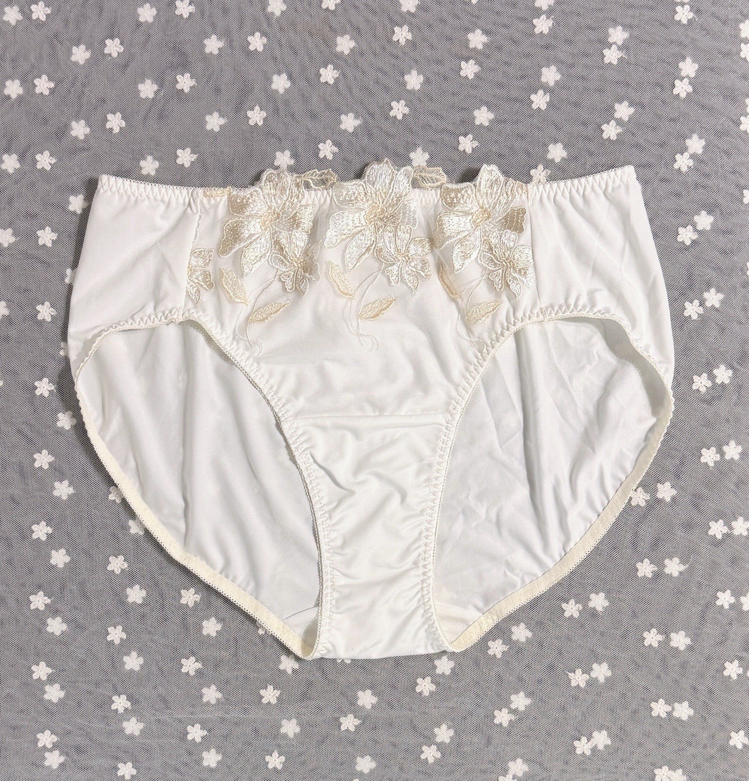 Set Of 4 US-XL/JP-5L Japanese Floral Embroidery Panties Extra Long Crotch Lining