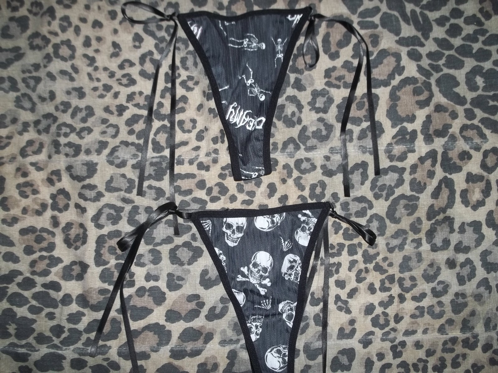 Shein 2pk skull & skeleton print ribbed tie side thong panties S M black nip