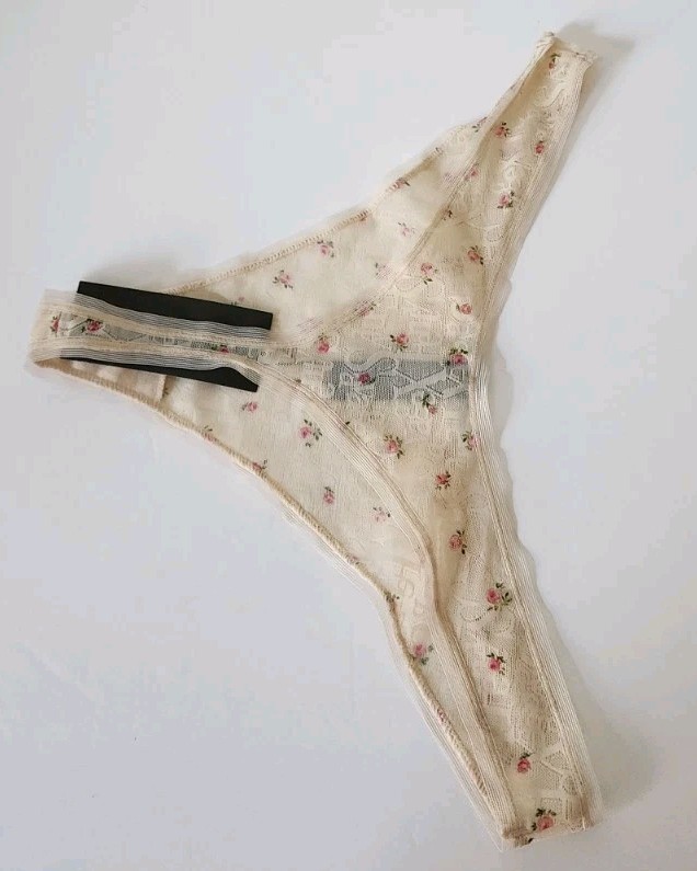 Savage X Fenty panties, Roses , Lace Nude size 12 14 L NWT Off White Floral