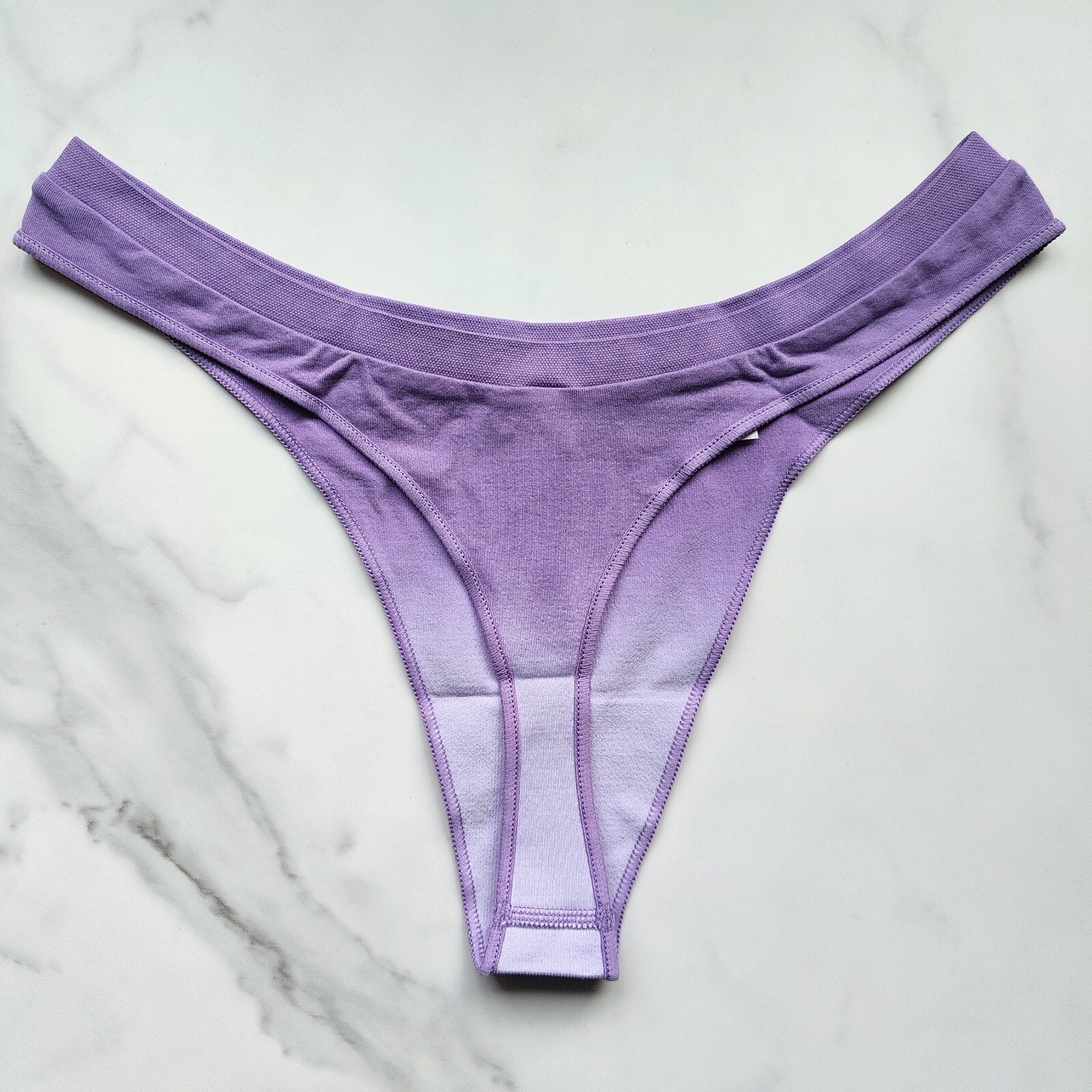 PINK Victoria’s Secret Seamless High-Leg Smooth Thong Panty Glazed Violet Size S