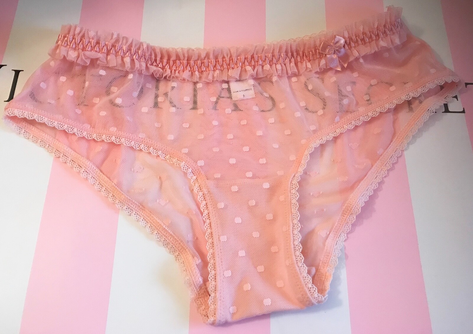 NWOT VICTORIA’S SECRET ANGELS S PEACH POLKA DOT HEART LACE RUFFLE RARE PANTIES