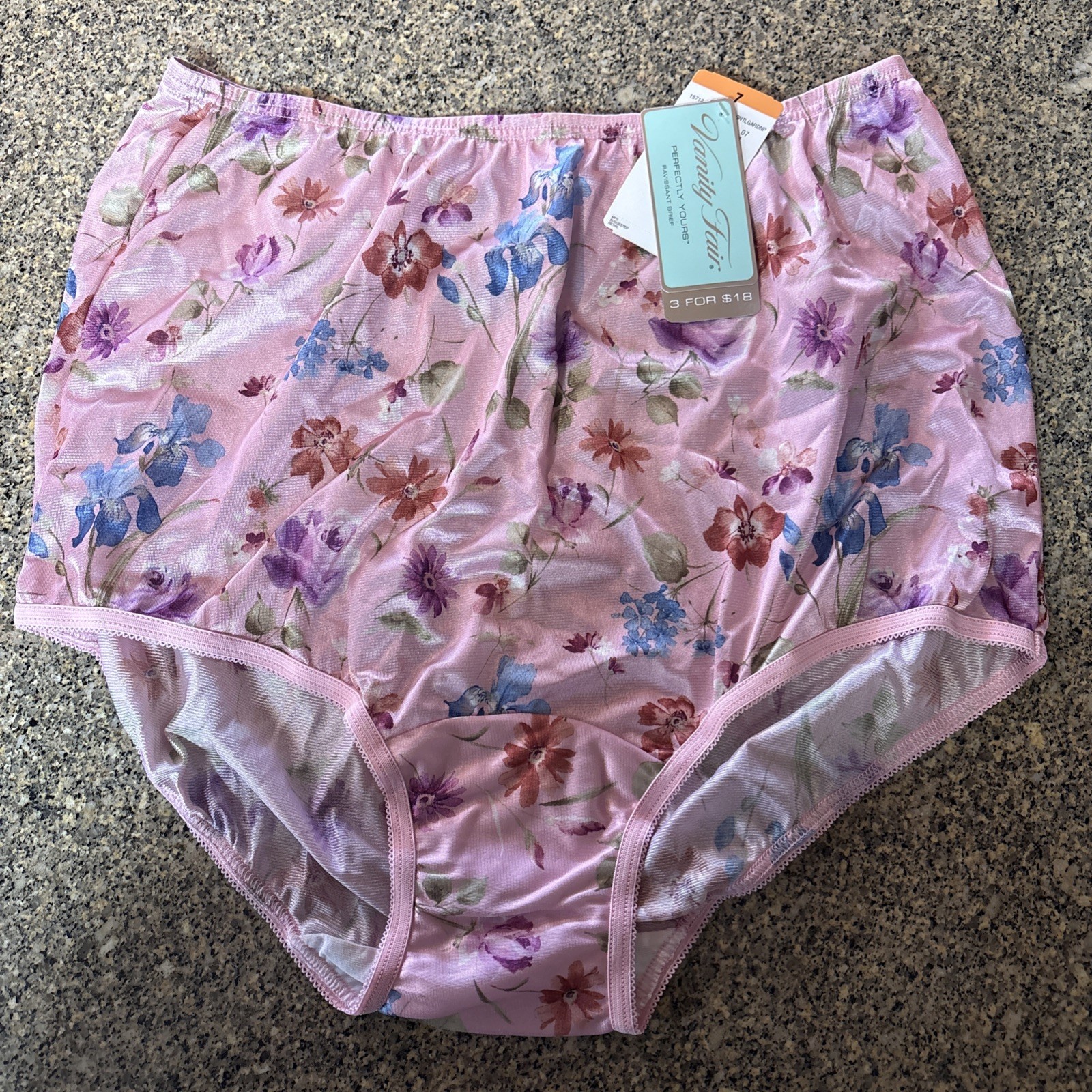 Vanity Fair Perfectly Yours Ravissant Full Coverage Brief Floral NWT 7/44 L