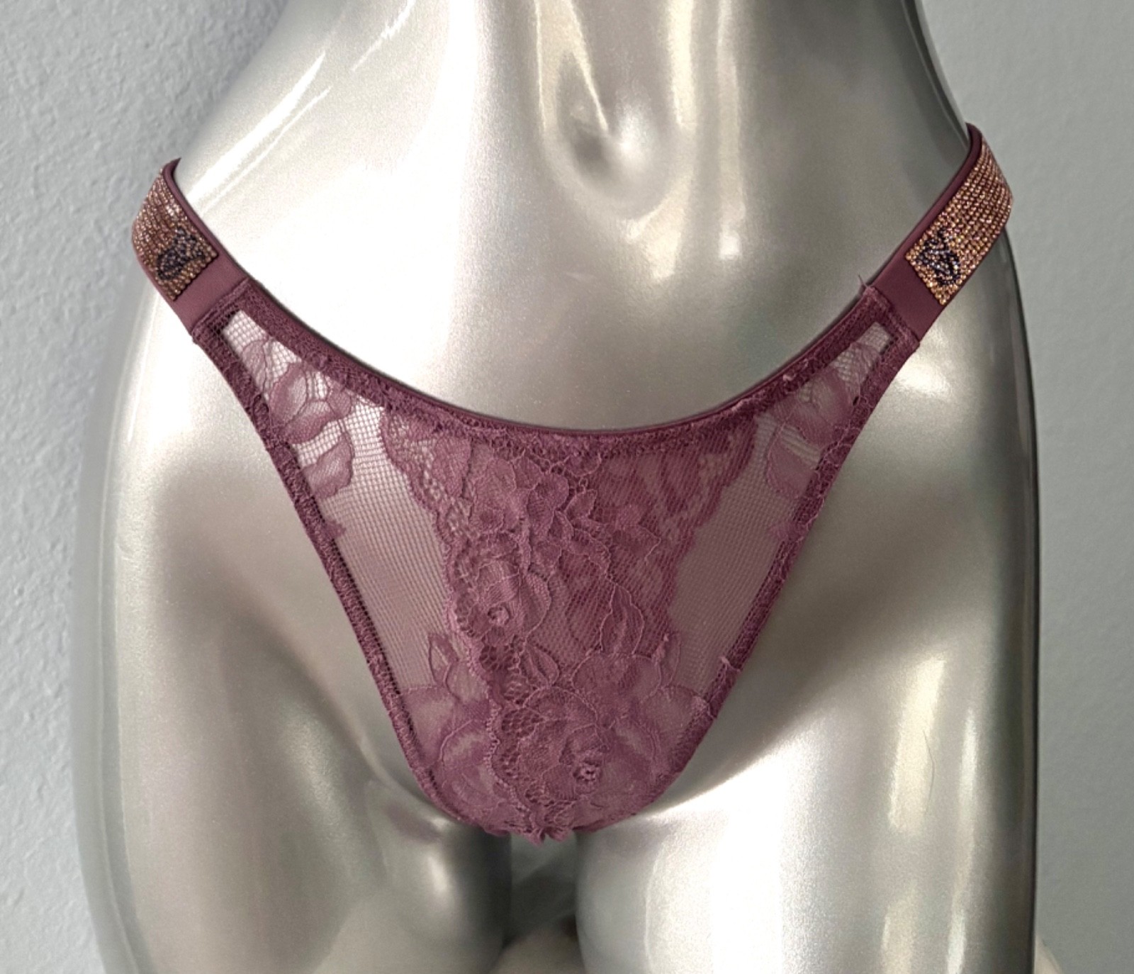 Victoria’s Secret Panty Lace Brazilian Logo Shine Strap Ouvert Purple Vapor S
