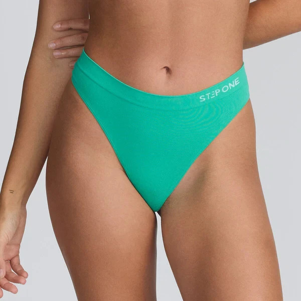 Step One Women smoothfit thong x4 Small