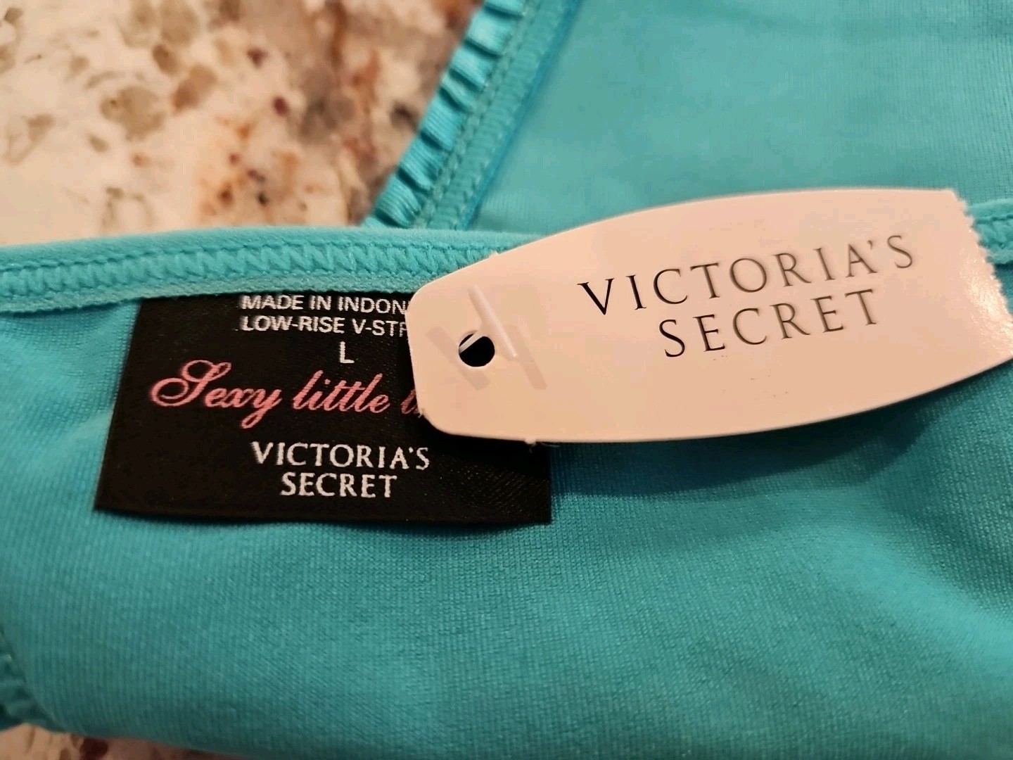 True Vintage Victoria Secret Sexy Little Things V-String Panties Silky Large Key