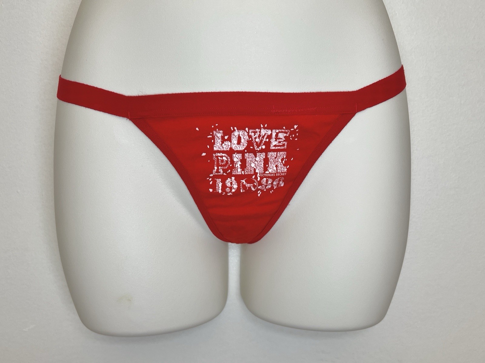 NEW Victoria’s Secret VTG Red LOVE Logo Extra Low Rise T-Back Thong Panties XS
