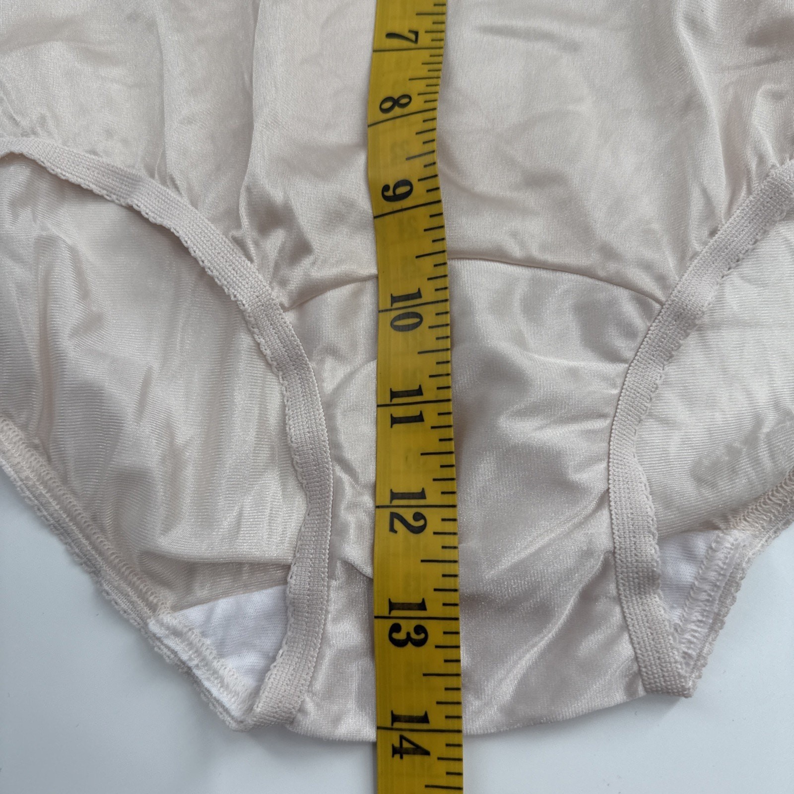 1pc Vanity Fair Women Perfectly Yours Tailored Ravissant Brief W/out tag *READ