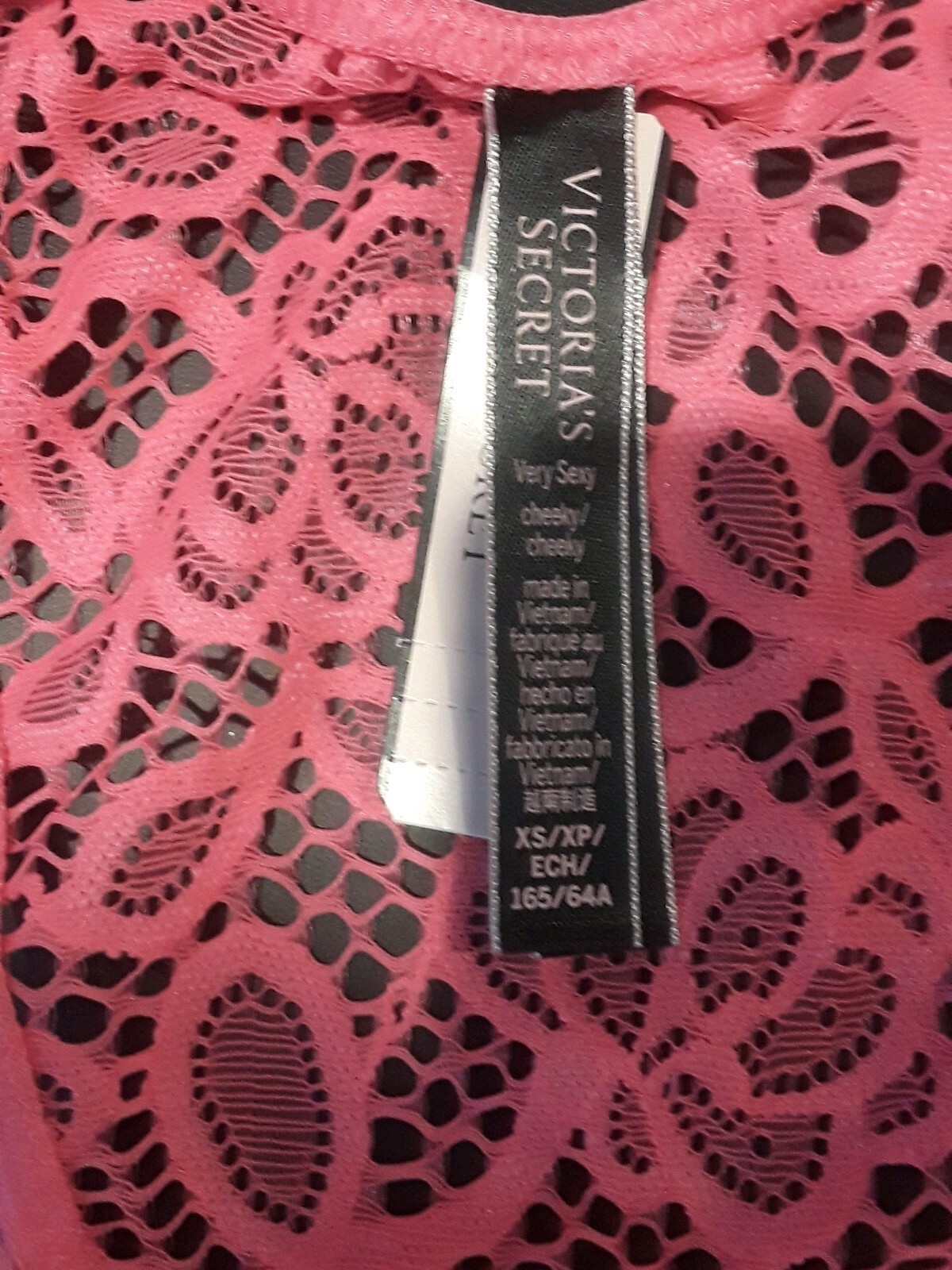 New VS Very Sexy logo & lace Brazilian Panty Size xs shocking pink