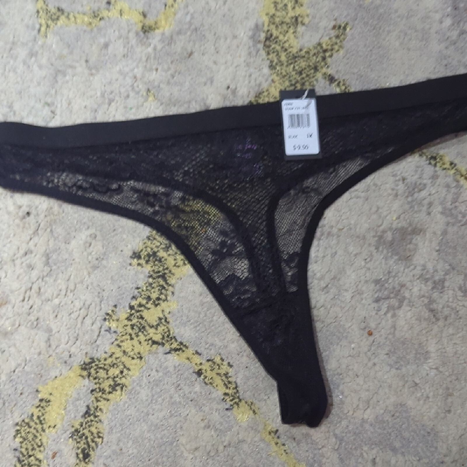 Fredericks of New York , Lot of (6) Lace Thong Set – Black and Red NWT. 1X