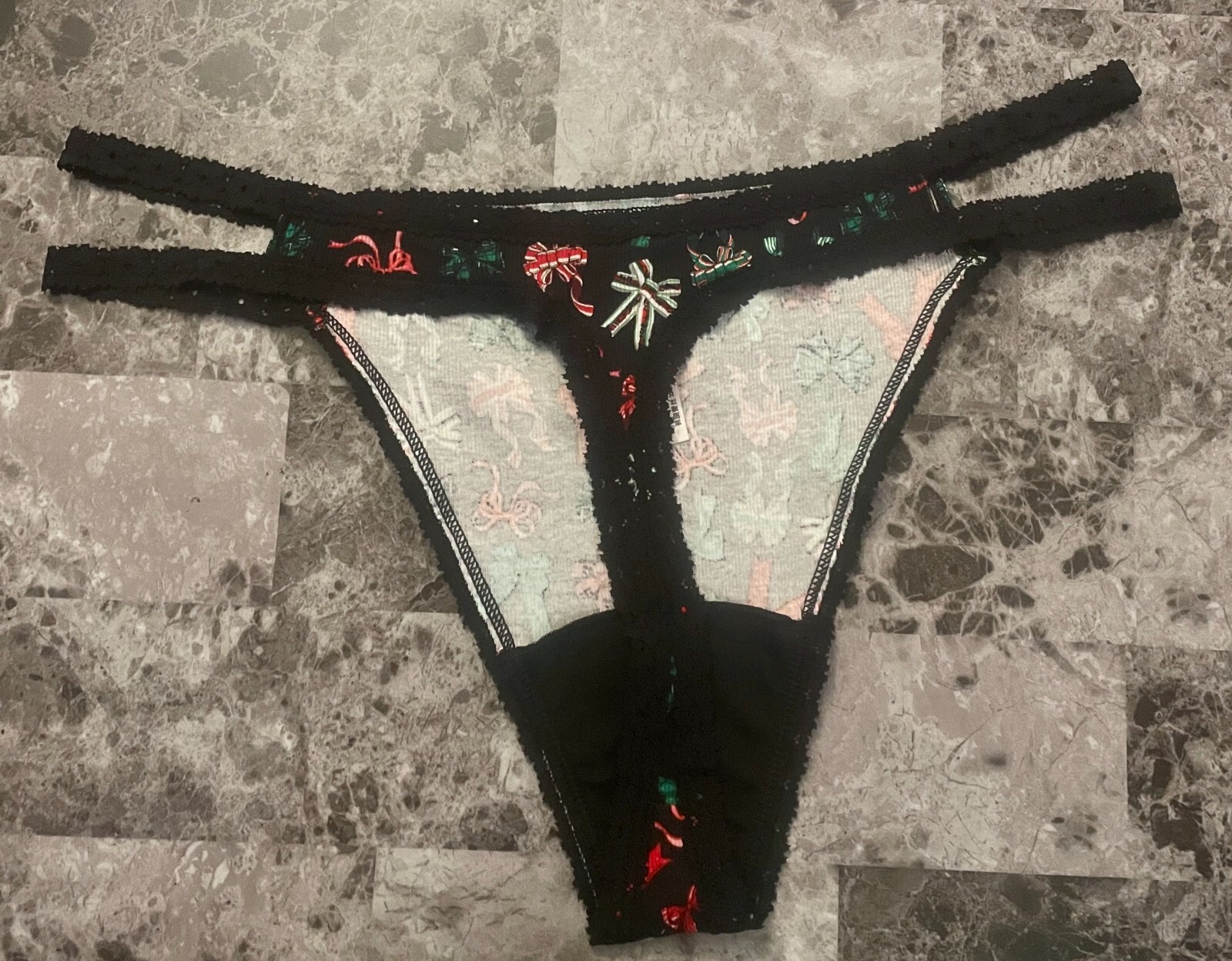 NWT VICTORIA’S SECRET PINK XXL HOLIDAY BOW RIB KNIT DOUBLE STRAPPY THONG PANTIES