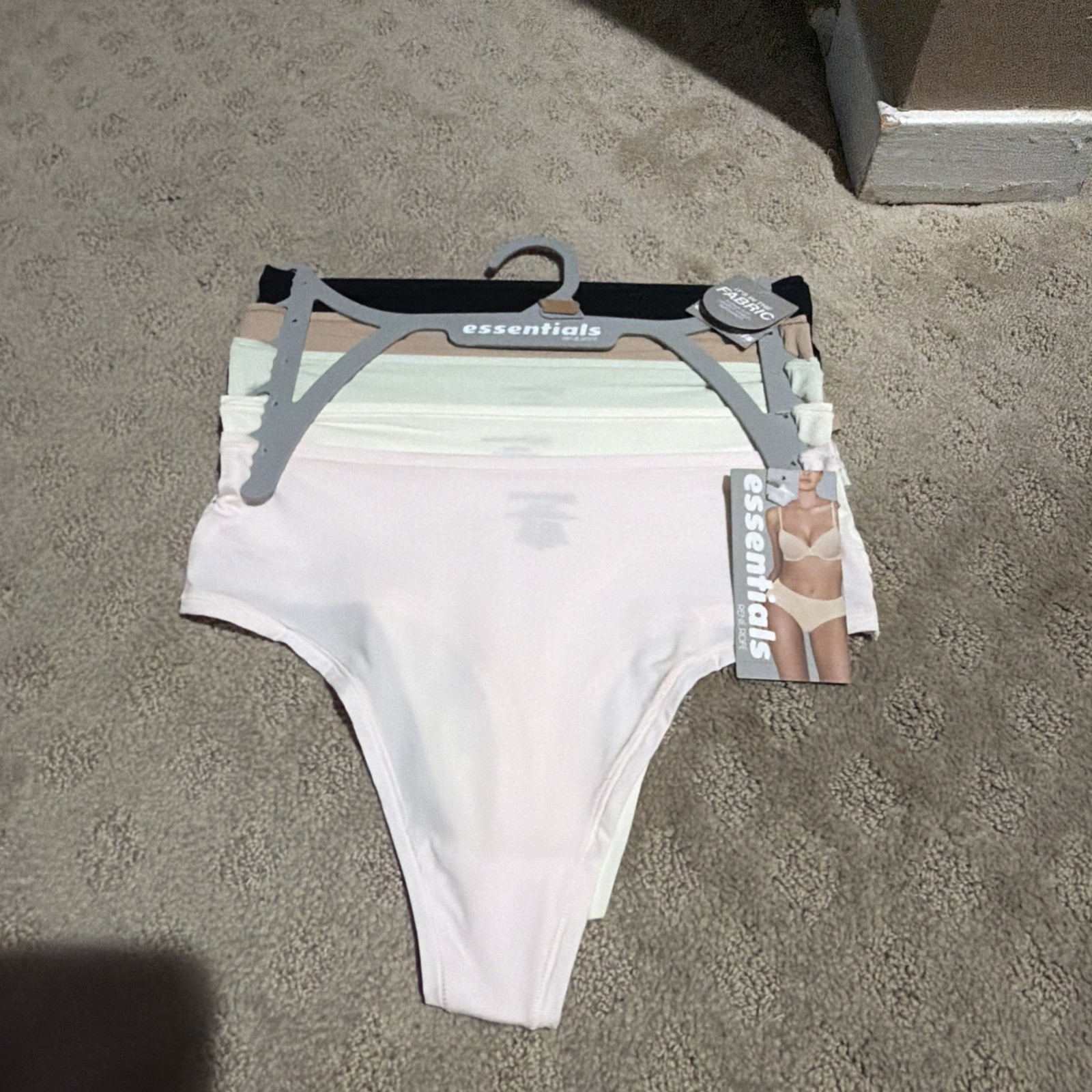 Essentials By Rene Rofe 5pk Flexible Fit Hi-Waist Thongs. Sz. S. NWT!!