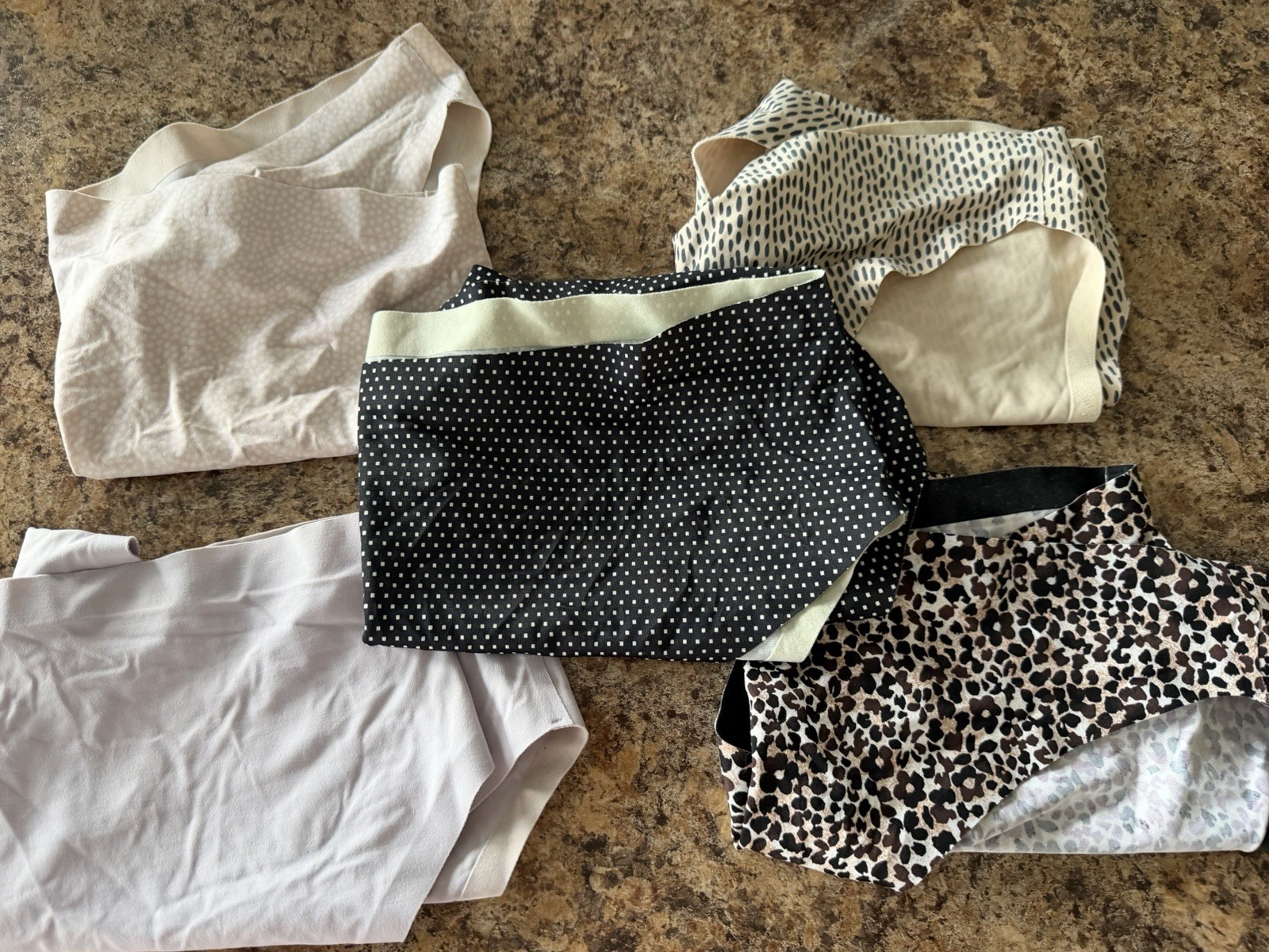 Vintage Victoria’s Secret Seamless Hiphugger/Bikini Panties Nylon/Spandex New XL