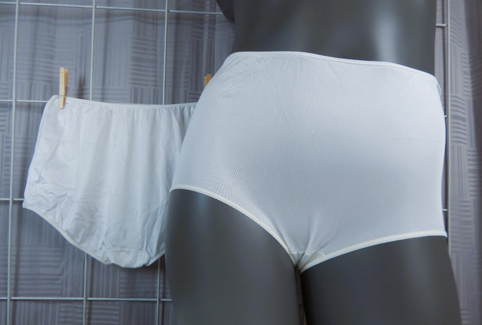 Lot of 2 Sears Vintage White Nylon Full Coverage Silky Size 8 Hips (41-42)