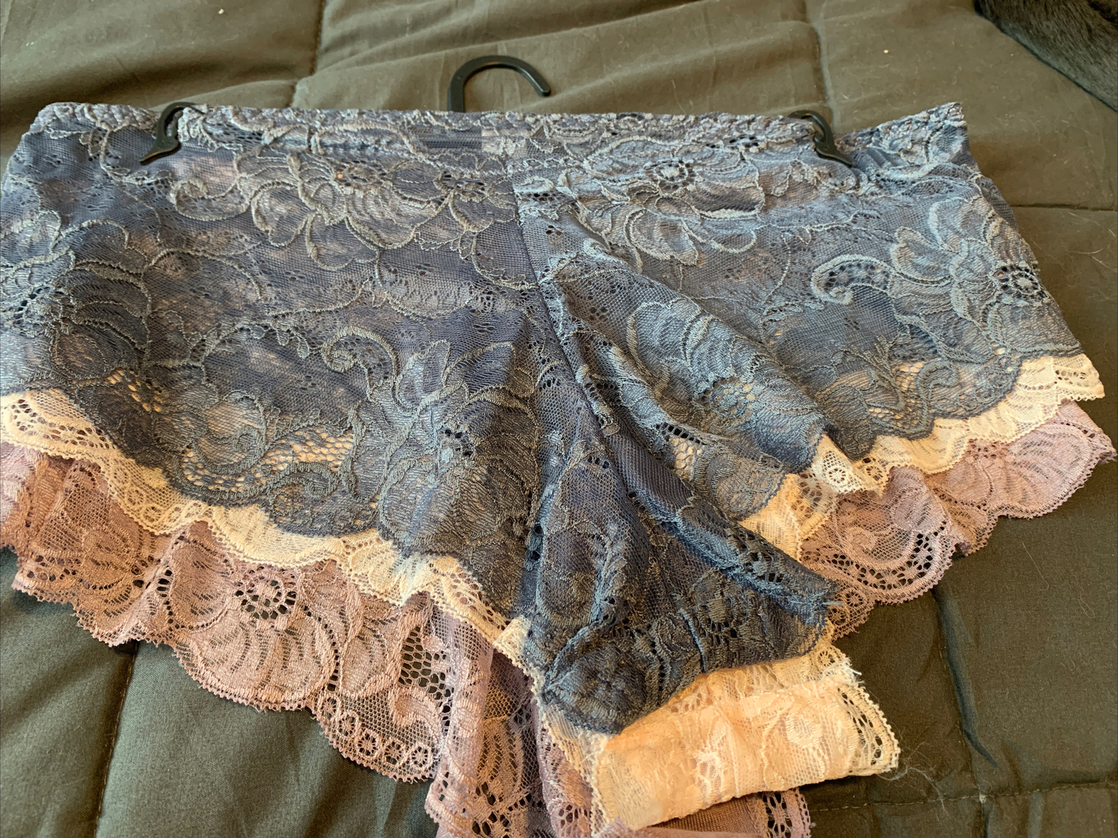 DELTA BURKE 3 PACK BRIEF PANTIES UNDERWEAR 2X PLUS LACE BLUE PINK