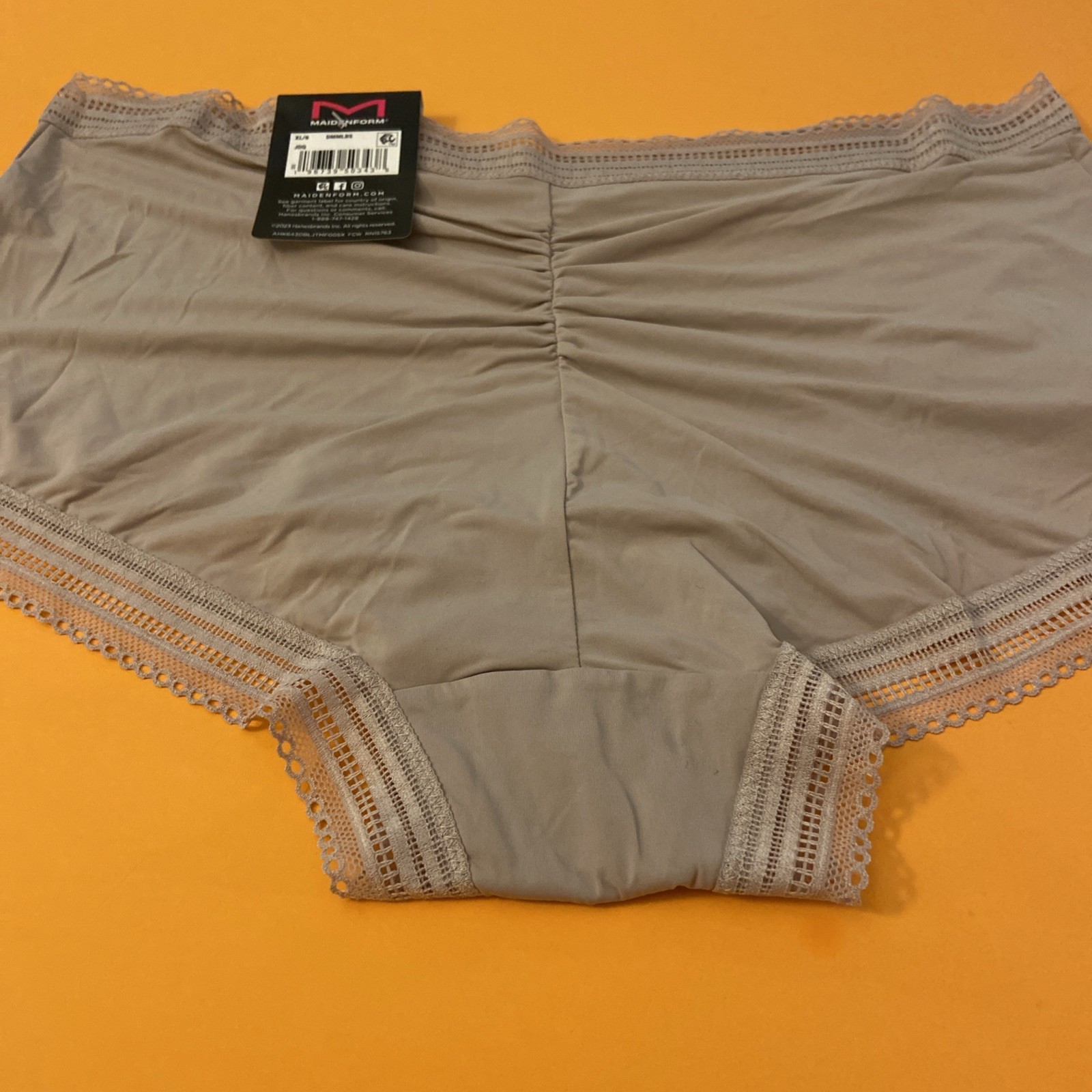 NEW! MAIDENFORM NUDE “ONE FABULOUS FIT” BOYSHORT PANTIES /SIZE 8 / X-LARGE