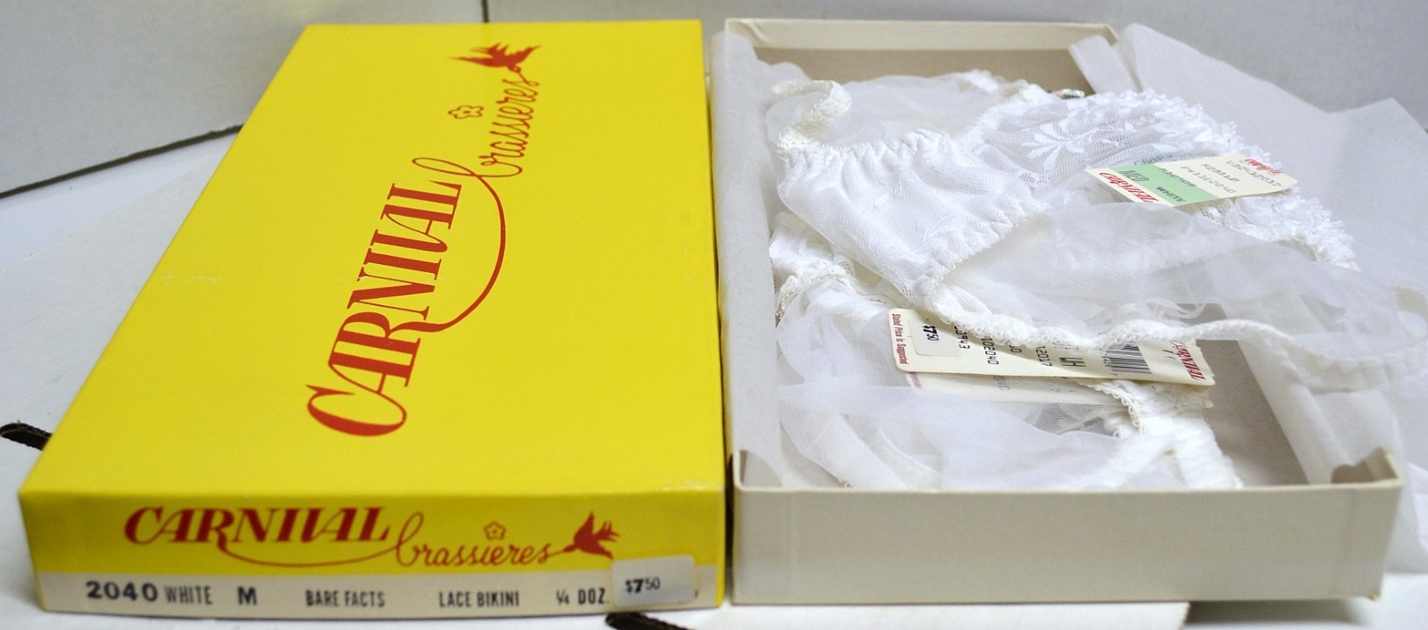 VINTAGE by CARNIVAL SILKY WHITE BIKINI PANTIES M 24-28 New in Box 1980’s