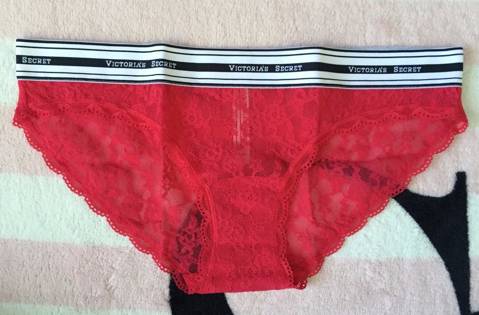 Victoria’s Secret Panty Red Lace Black White Logo Waistband Bikini Underwear – M