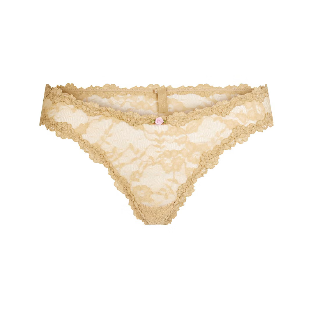 NEW! $20 SKIMS LACE DIPPED THONG UNDERWEAR DELTA SZ M