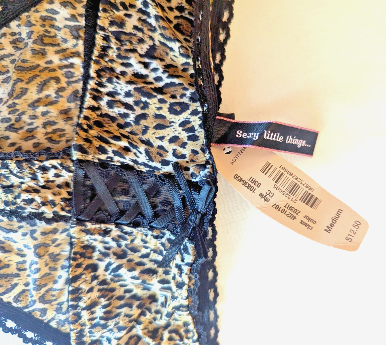 Victoria’s Secret SLT Thong Med Smooth Leopard Lace Bow Corset NWT Sexy 2011
