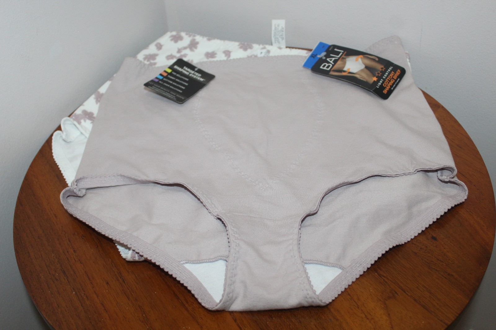 BALI SHAPING BRIEFS SET OF 2 COTTON FLORAL DUSTY ROSE WHITE & MAUVE SIZE XL