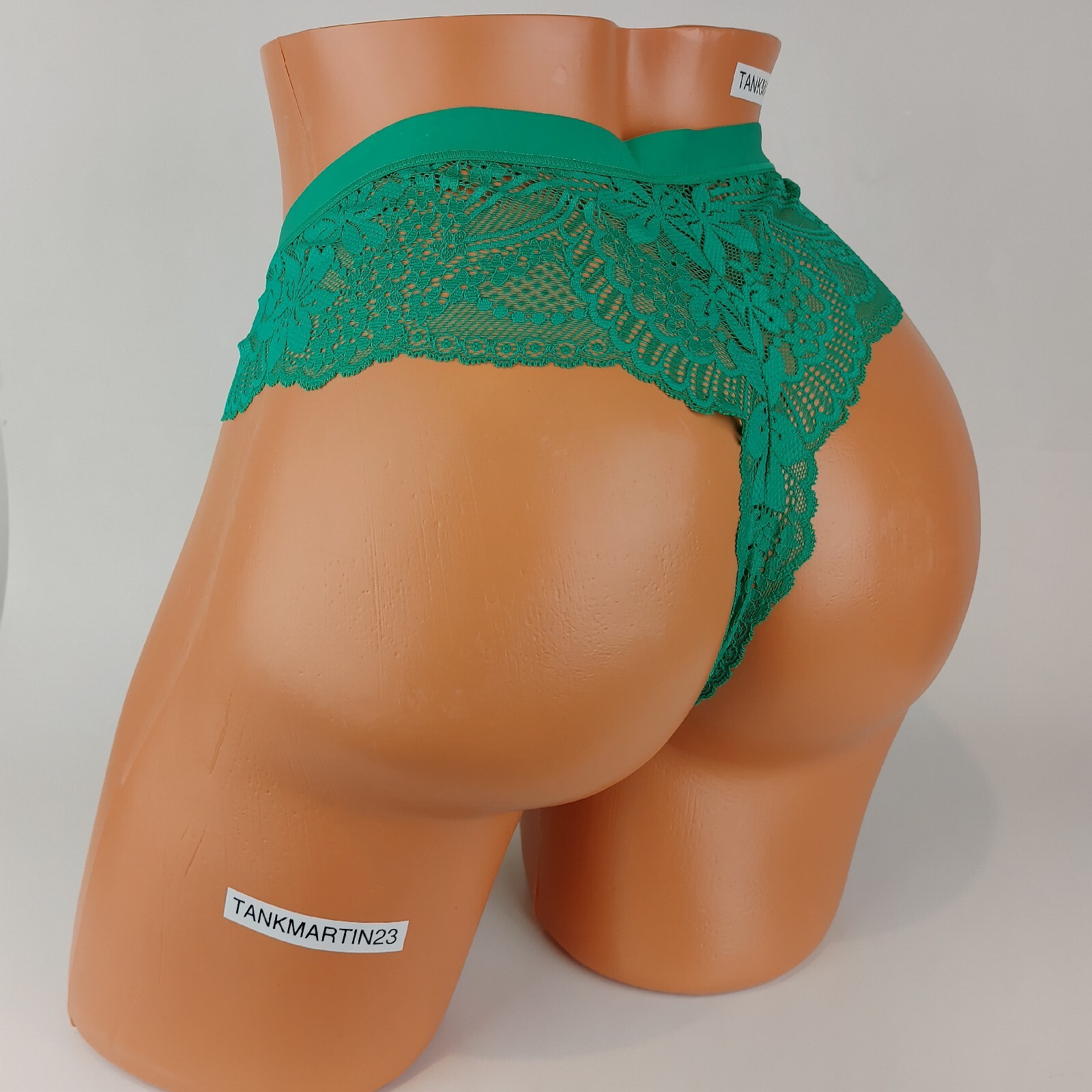 LANE BRYANT CACIQUE NO SHOW THONG 14/16 PANTY PLUS GREEN W/ GREEN LACE SOLID