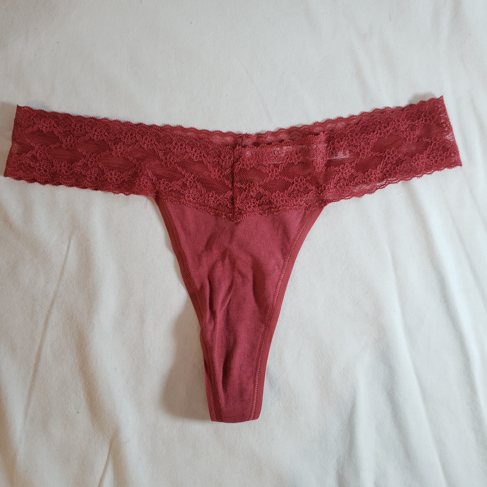 Victoria’s Secret Lace Thong Medium Brick Red Floral