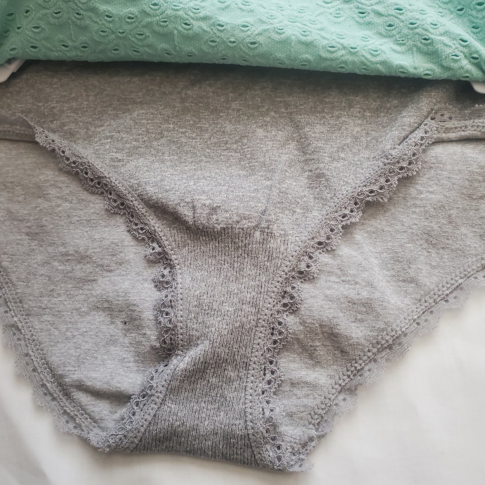 3 Pair Seamless Hip Hugger Rene Rofe Panties, Women’s Size L, Teal, Black (M)