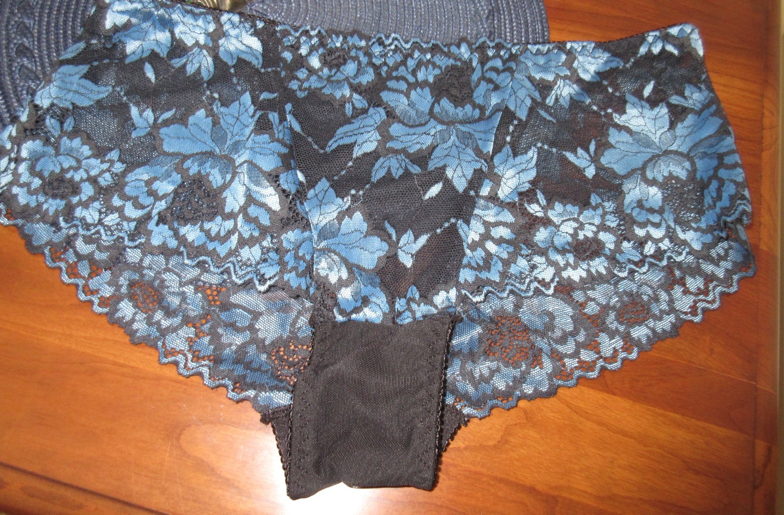 NWOT UNBRANDED lot 3 pairs BLUE & BLACK & RED HIPSTER cheeky panties size 1X