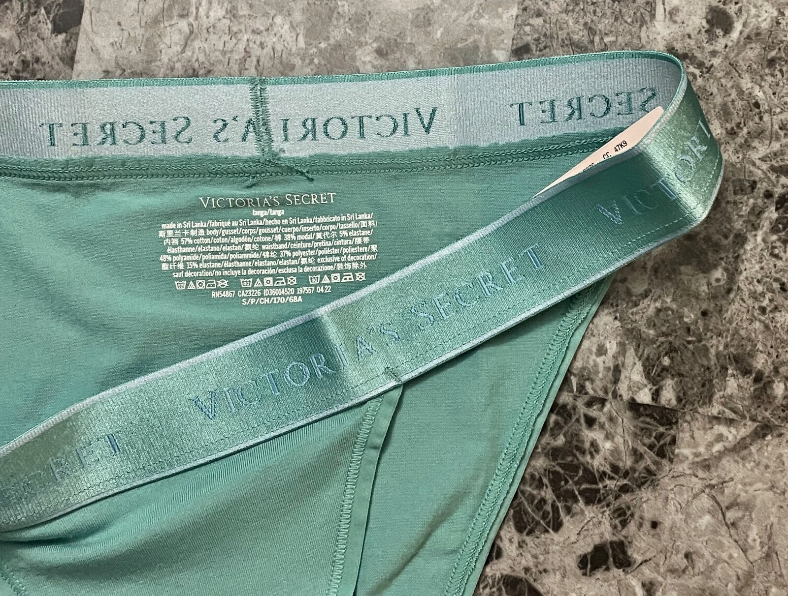 NWT VICTORIA’S SECRET GREEN SMOOTH THICK LOGO WAISTBAND CHEEKY TANGA PANTIES