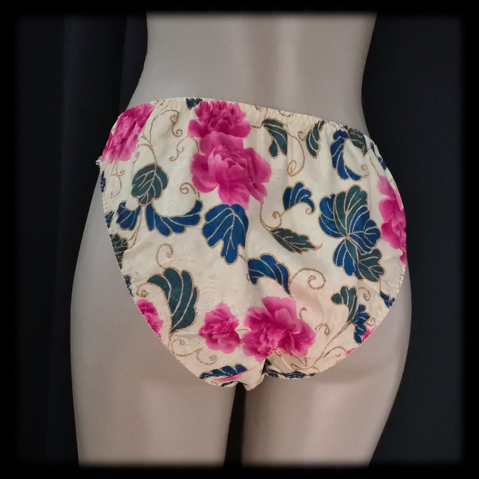 NWT 90s Vintage VICTORIA’S SECRET Crown Label FLORAL Rose Satin Panties ~ 7/L