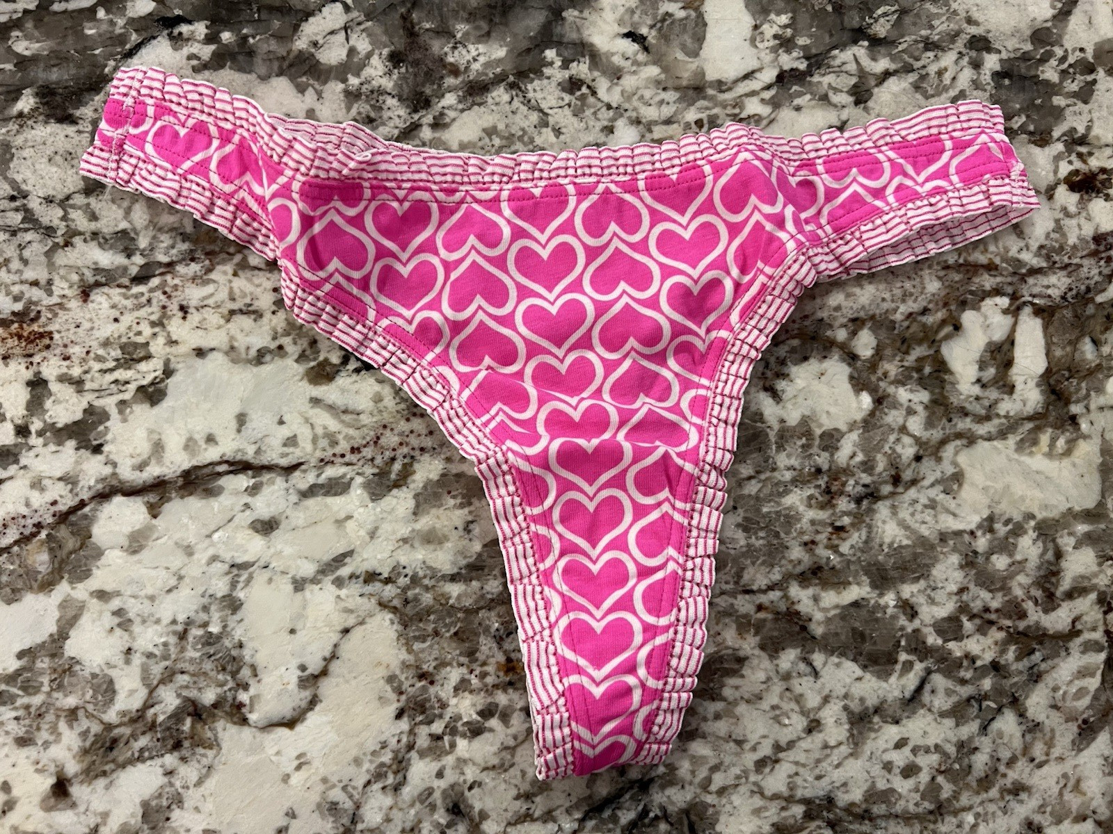 True Vintage Victoria’s Secret Pink Heart Ruffle Trim Cotton Thong Panties Small