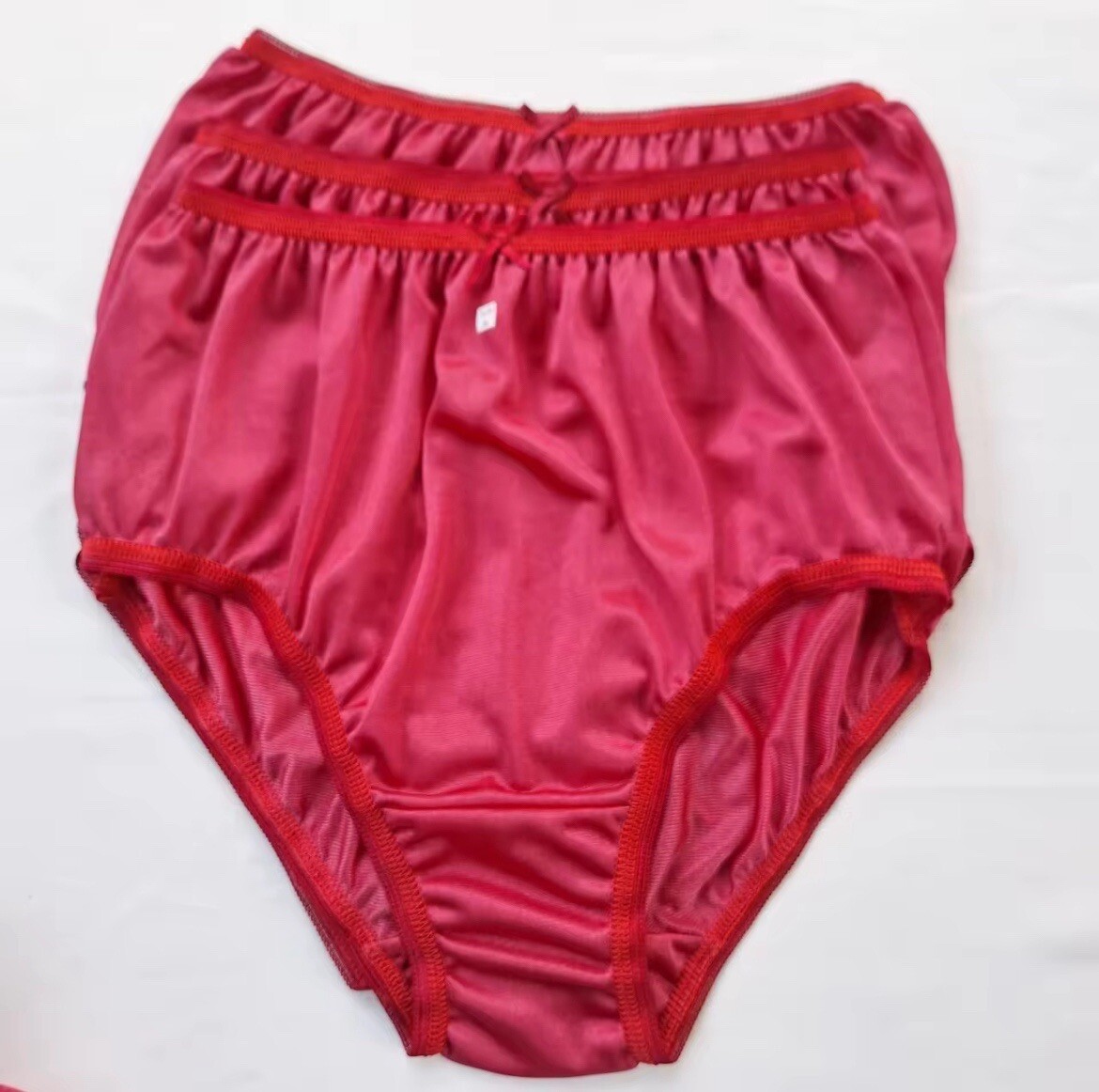3-Pack Women Nylon Briefs M Full-Cover Panties Waist 28-32” Red Soft Underwear
