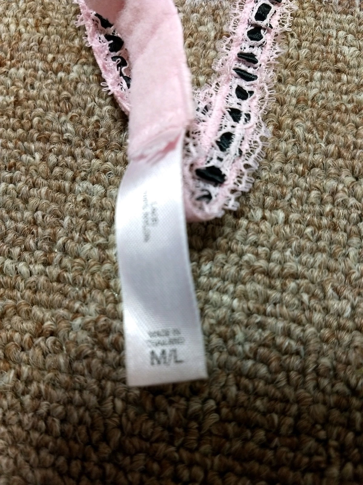 Victorias Secret Beaded Trim Garter Belt M/L Pale Pink NWOT