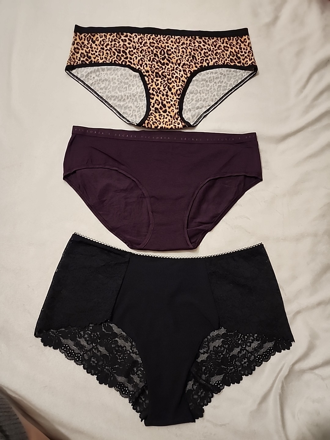 New 3 PACK Victoria’s Secret Cheeky/cheeky Lace Panties Underwear Women Size LG