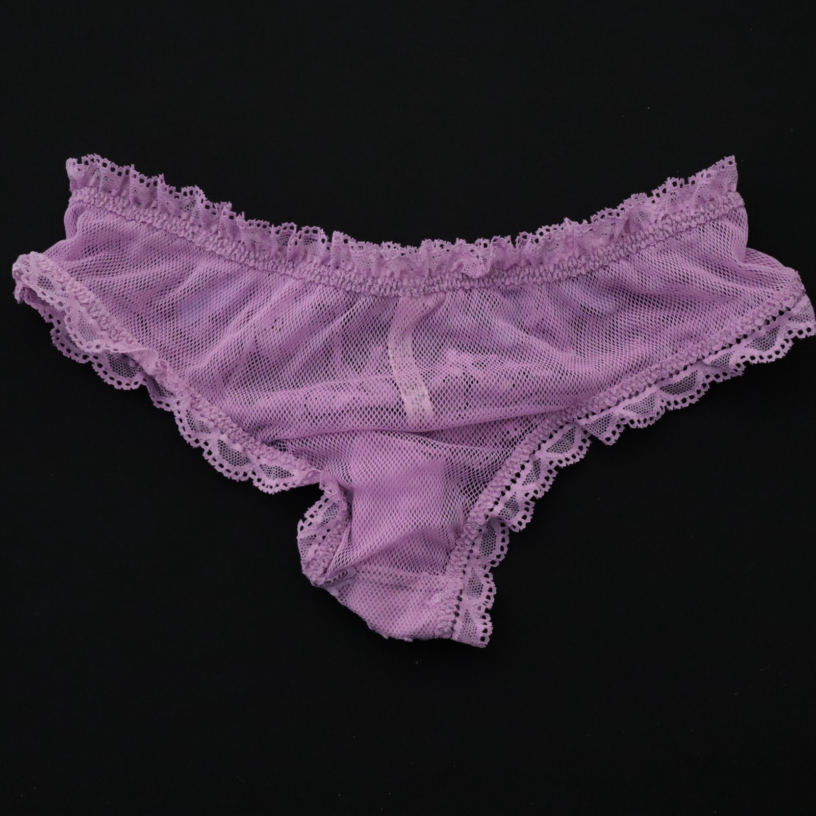 NEW Victoria’s Secret VTG Sexy Little Things Lace Ruffle Frilly Panty SMALL