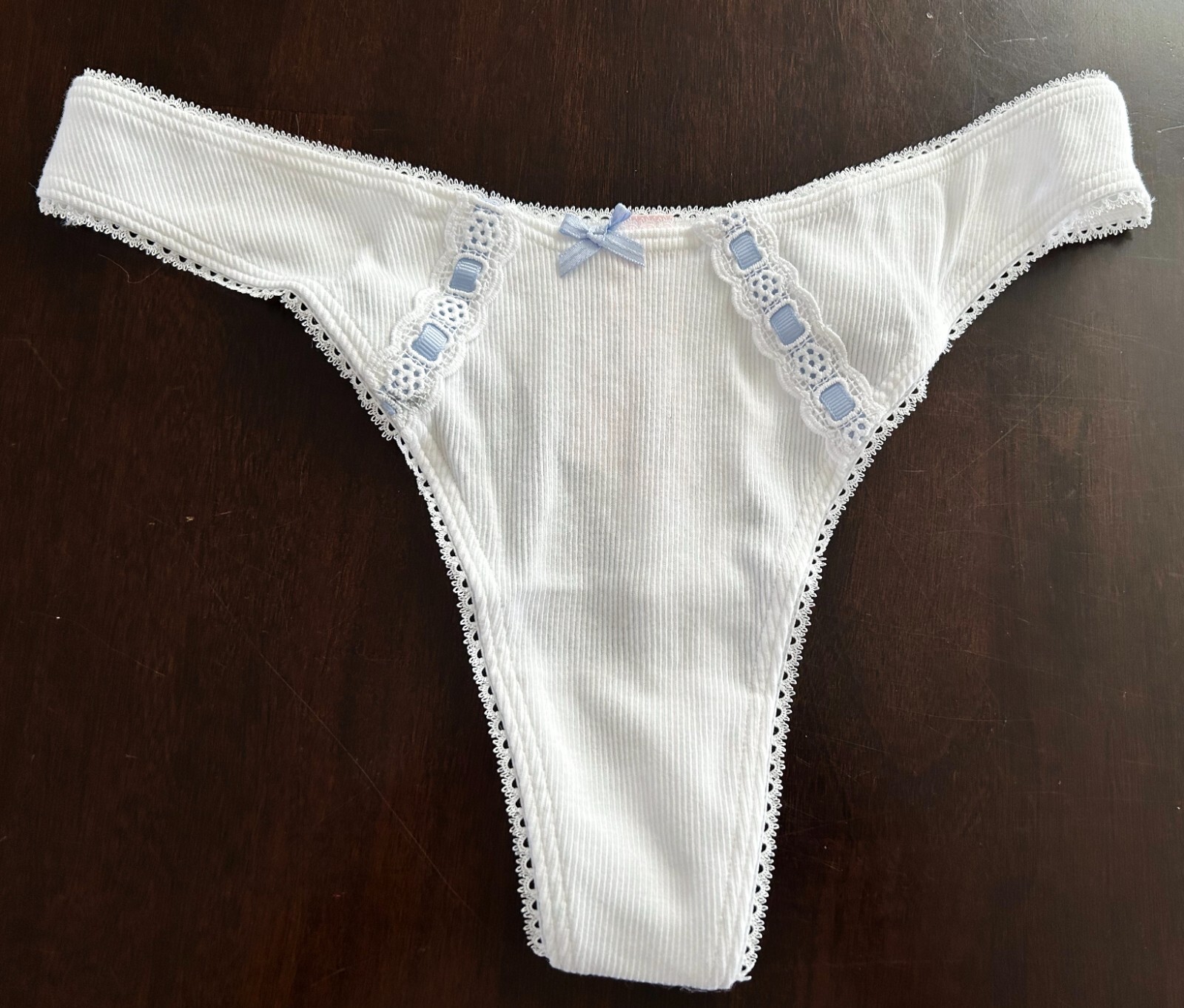 Victorias Secret Stretch High Leg Scoop Thong Panty M VS White & Blue Nwt