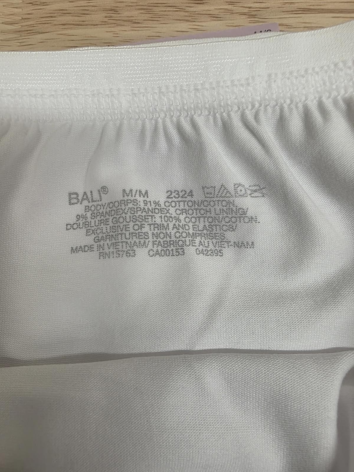 Bali Women’s Stretch Cotton Underwear, Cut-Fit Brief, 3-Pack White/White/White M