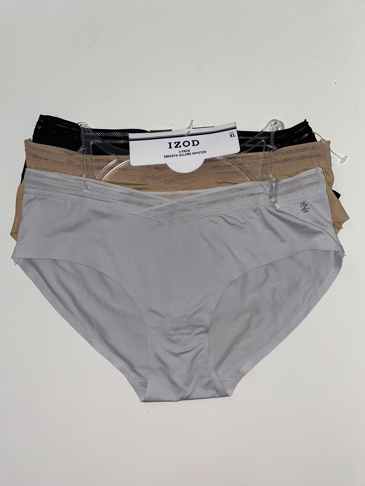 IZOD 3 Pack modern Smooth Allure Hipster Panties. NWT.