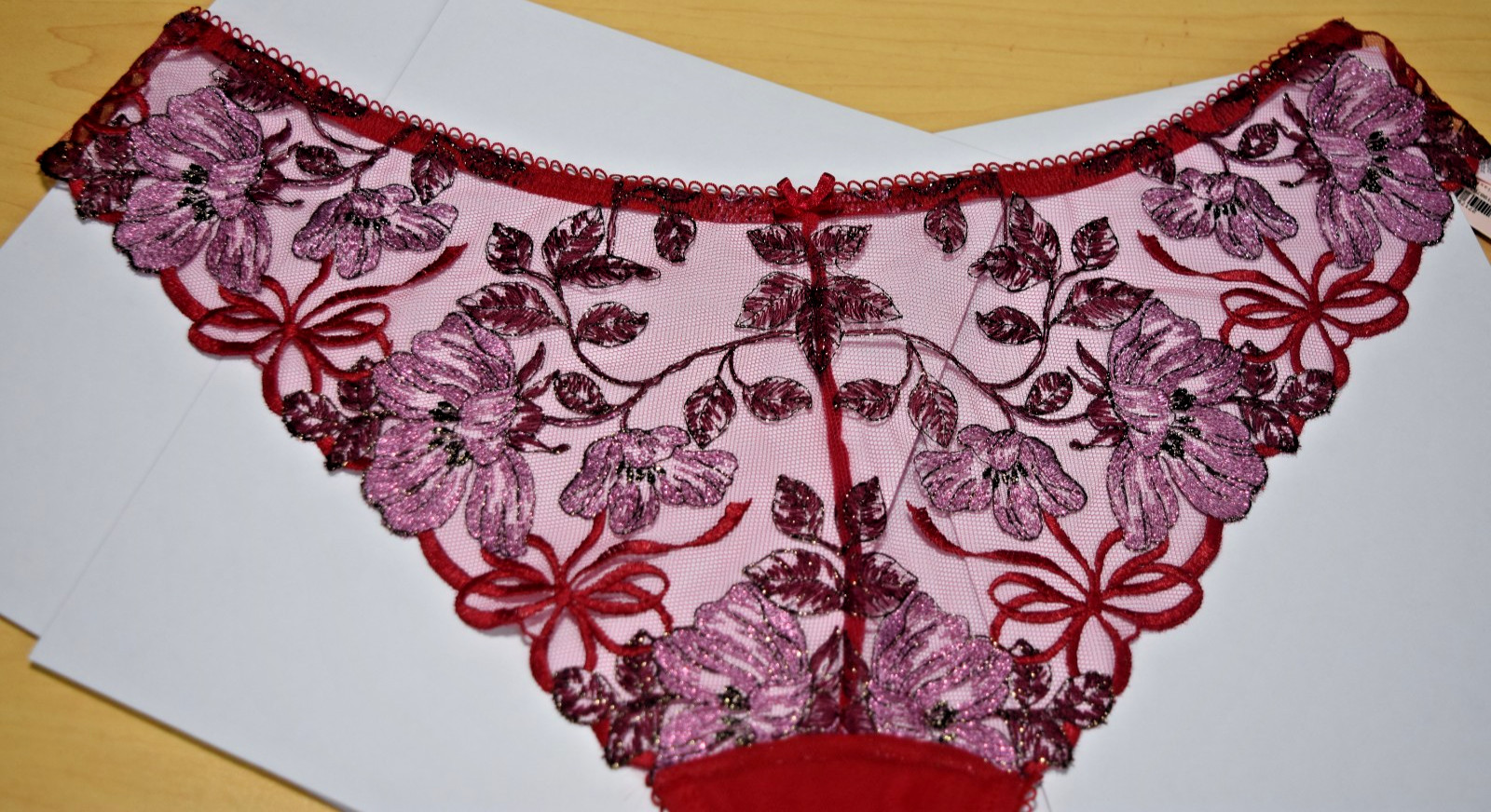 NWT Victoria’ Secret Dream Angels Red Embroidery High Leg Brazilian Panty L