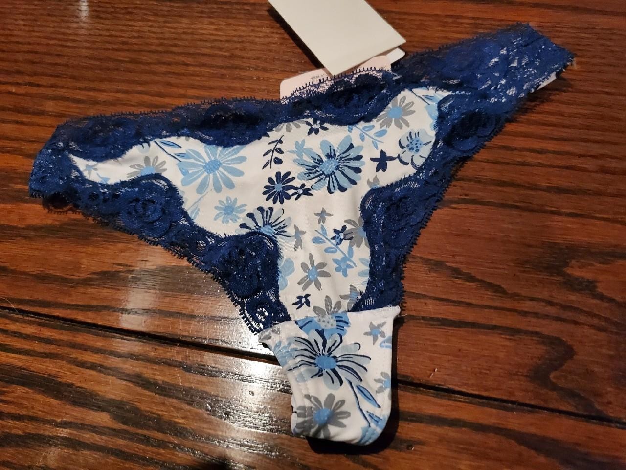 NWT SOPHIE B THONG PANTIES DP12437 BLUE/IVORY FLORAL LACE TRIM size 5