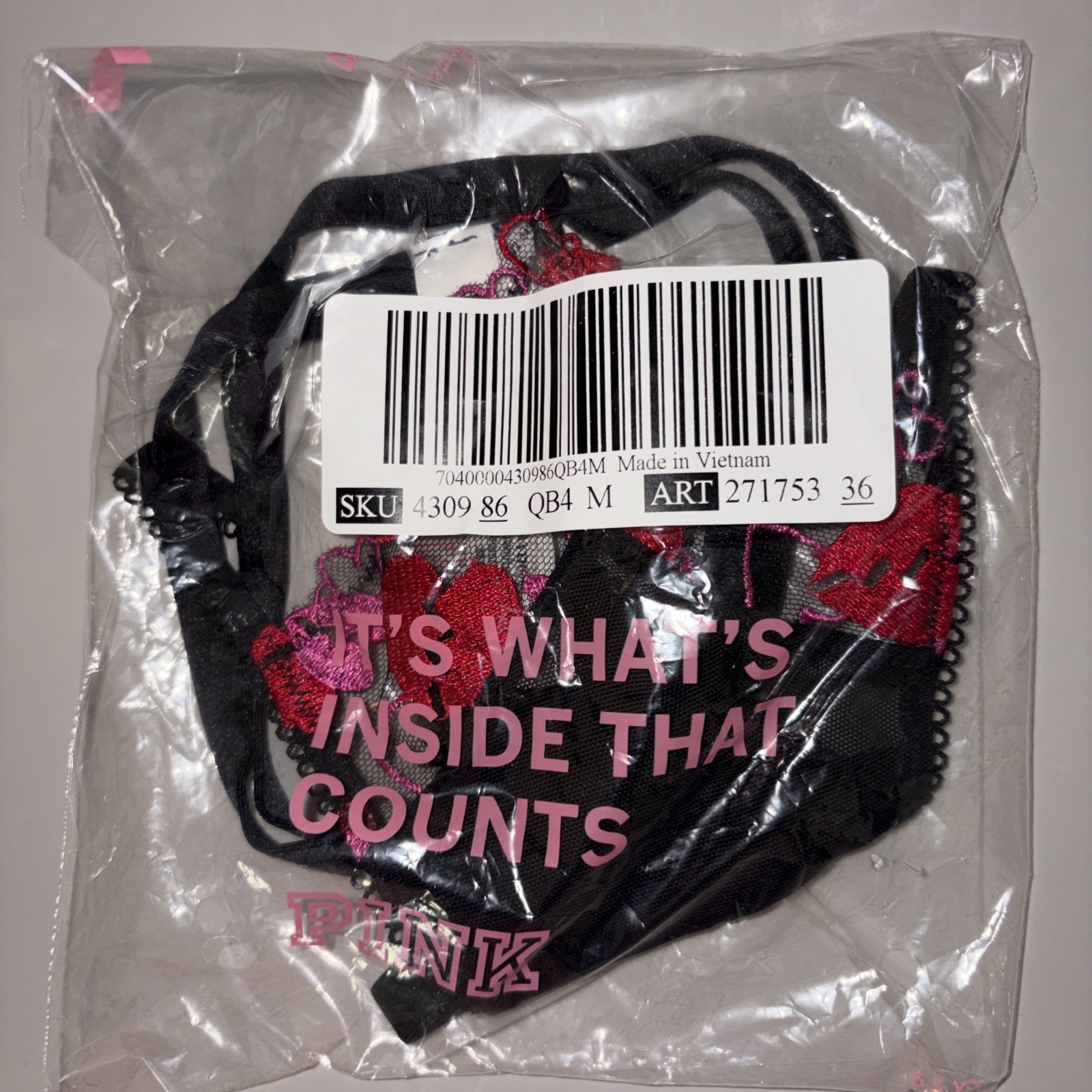 NWT VICTORIA’S SECRET PINK WINK Heartbreaker Embroidered THONG PANTY M