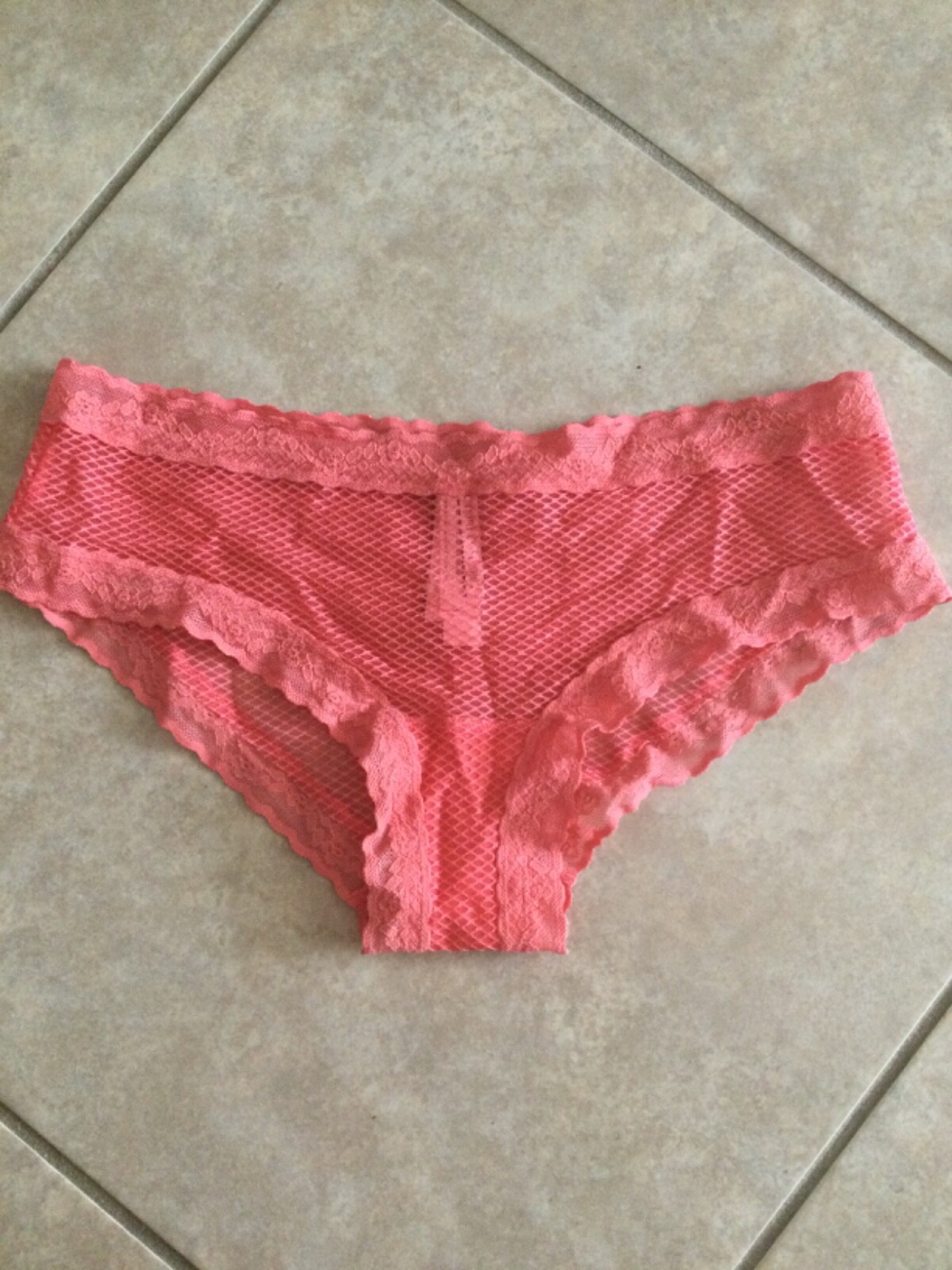 Victorria’s Secret Lace Hiphugger Coral Small New