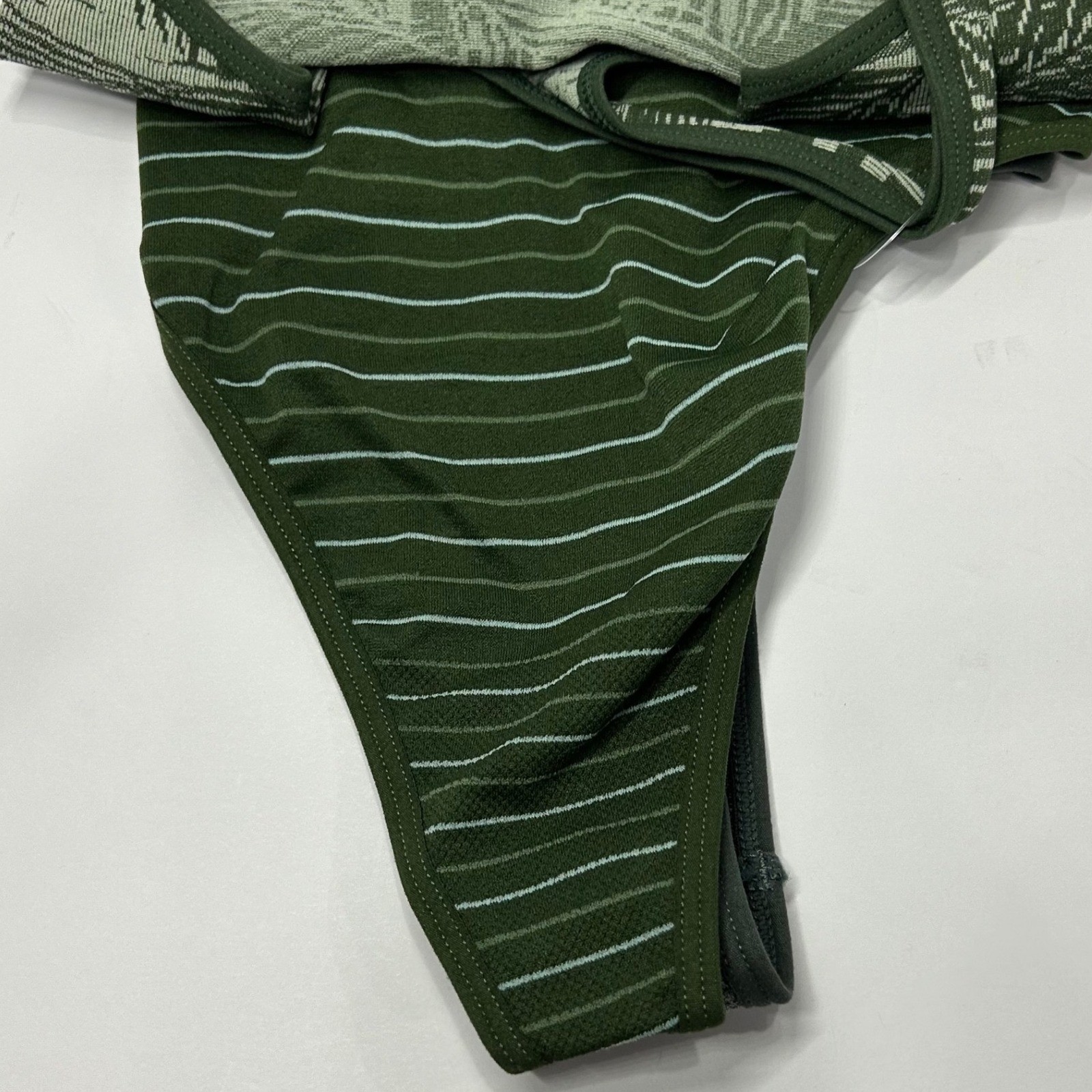 Kindly Yours Sustainable Seamless Thong 3-Pack Green Tropical Stripe 3XL 22 NEW