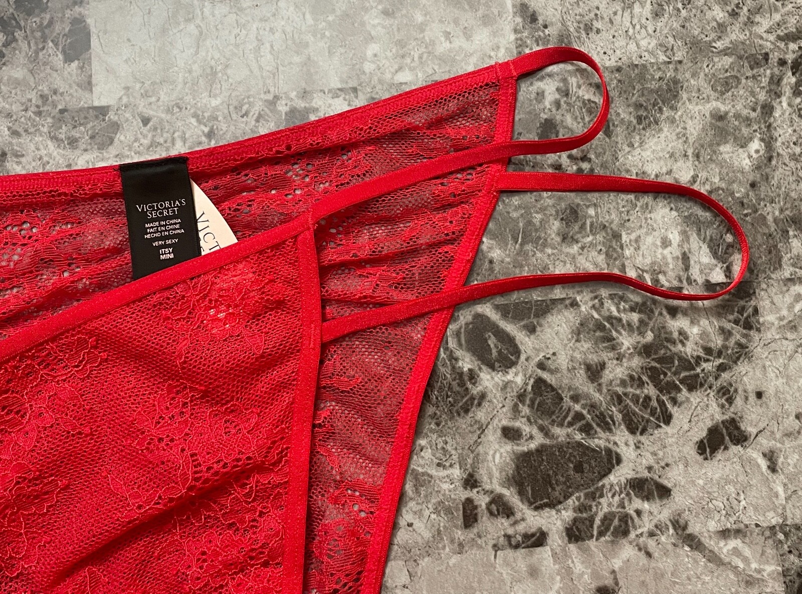NWT VICTORIA’S SECRET RED FLORAL LACE STRAPPY RUCH BACK RARE ITSY CHEEKY PANTIES