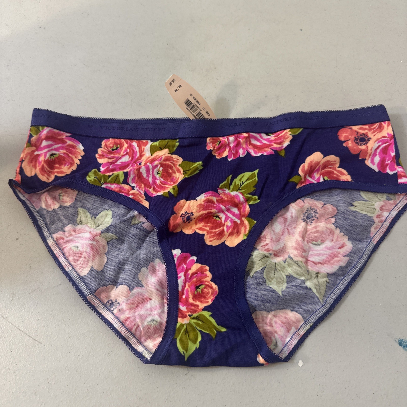 Victoria’s Secret panty Medium NWT navy blue w/ pink flowers hiphugger/hipster