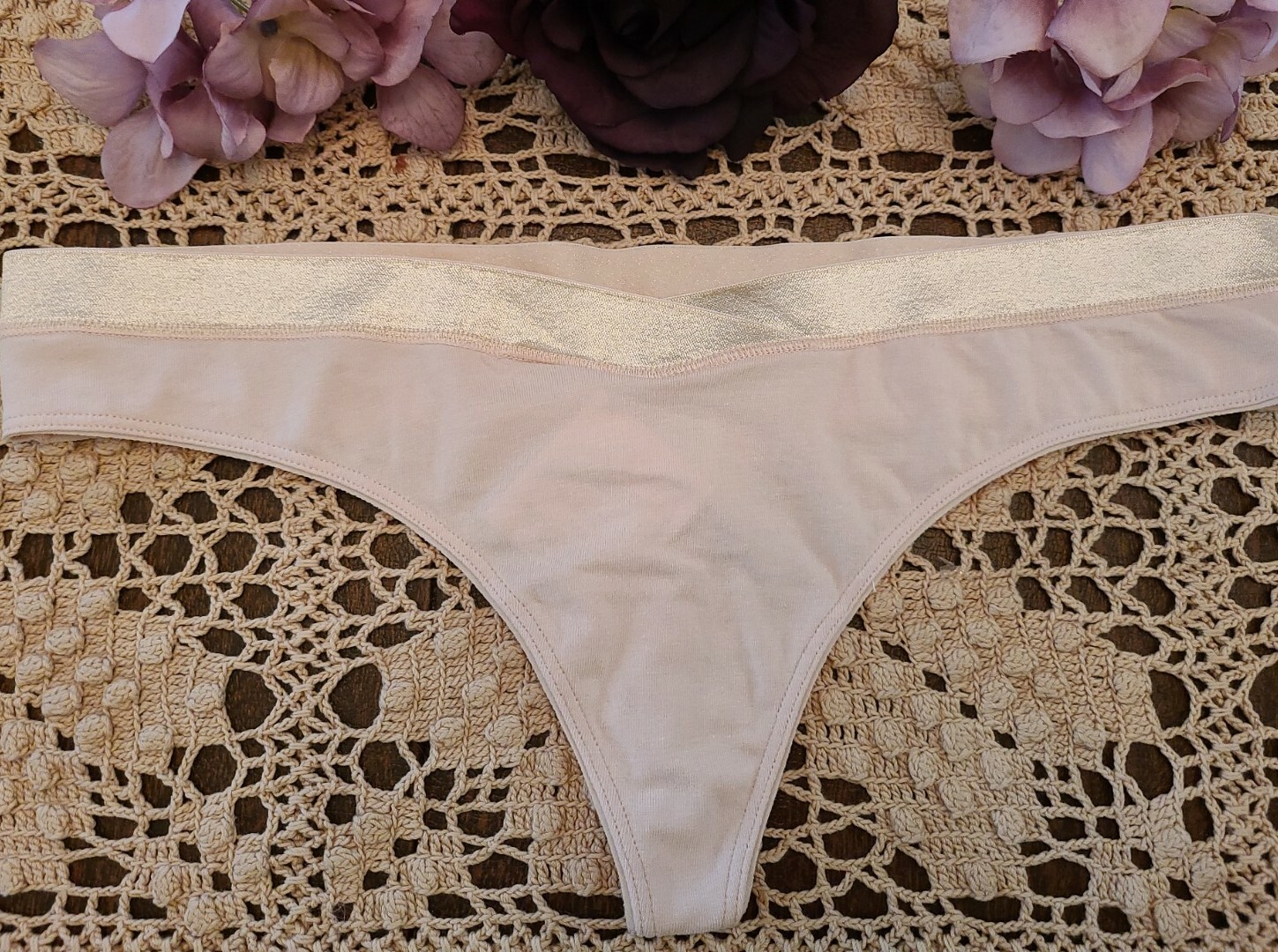 7/L AERIE INTIMATES Slinky V Front SeXy Pink Thong Tanga Panty ~NWT