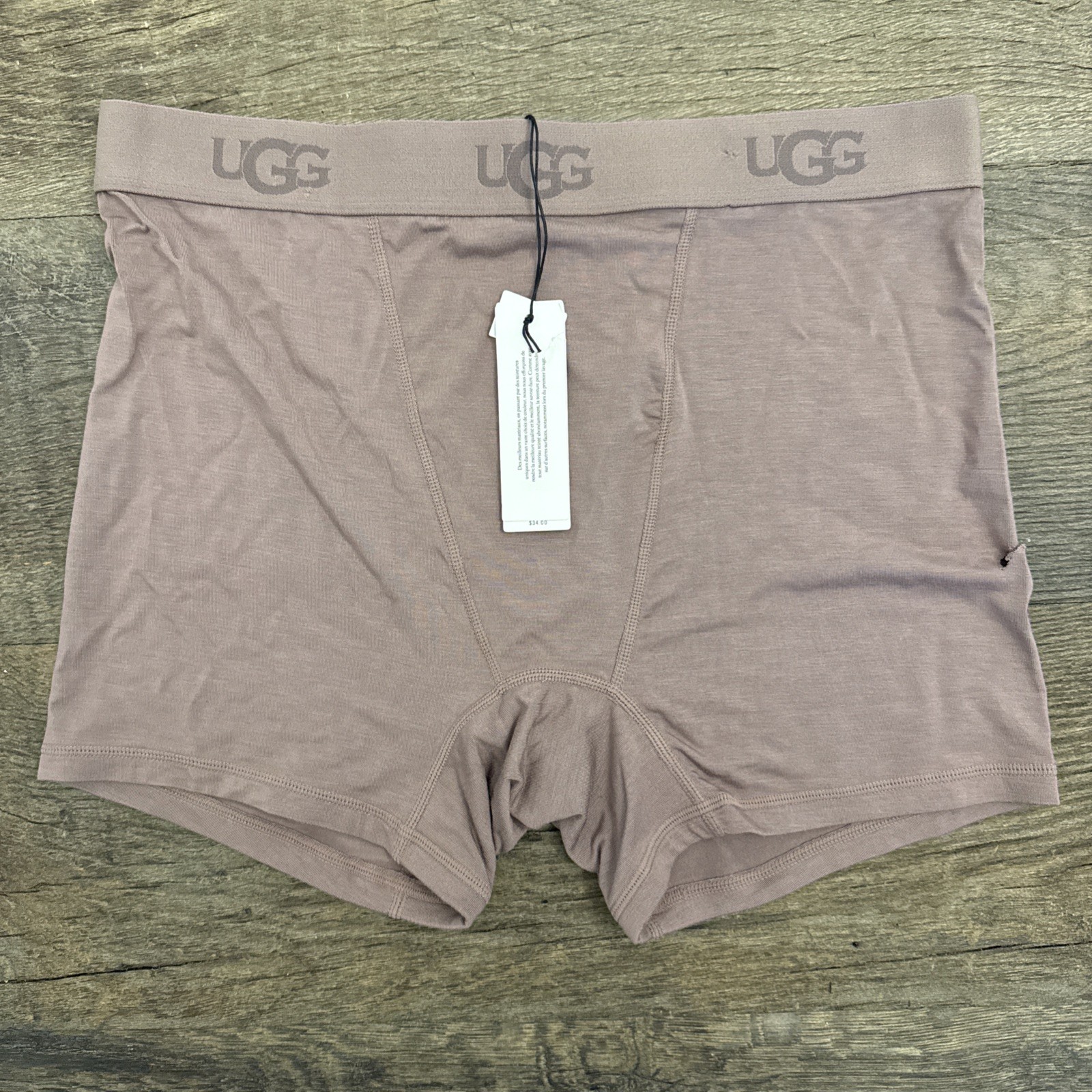 UGG Women’s Alexiah Boy Short Size Large Brown